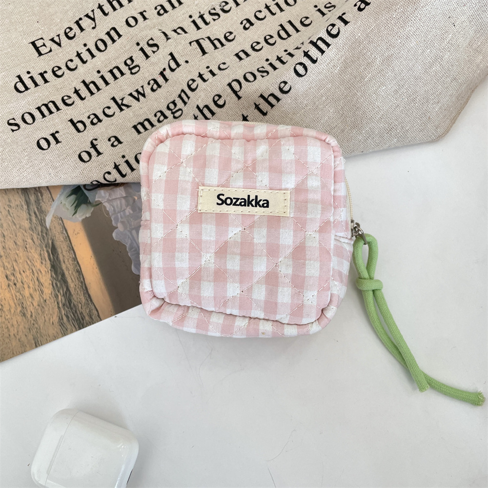 Quilted cotton grid storage hygiene bag mini makeup bag