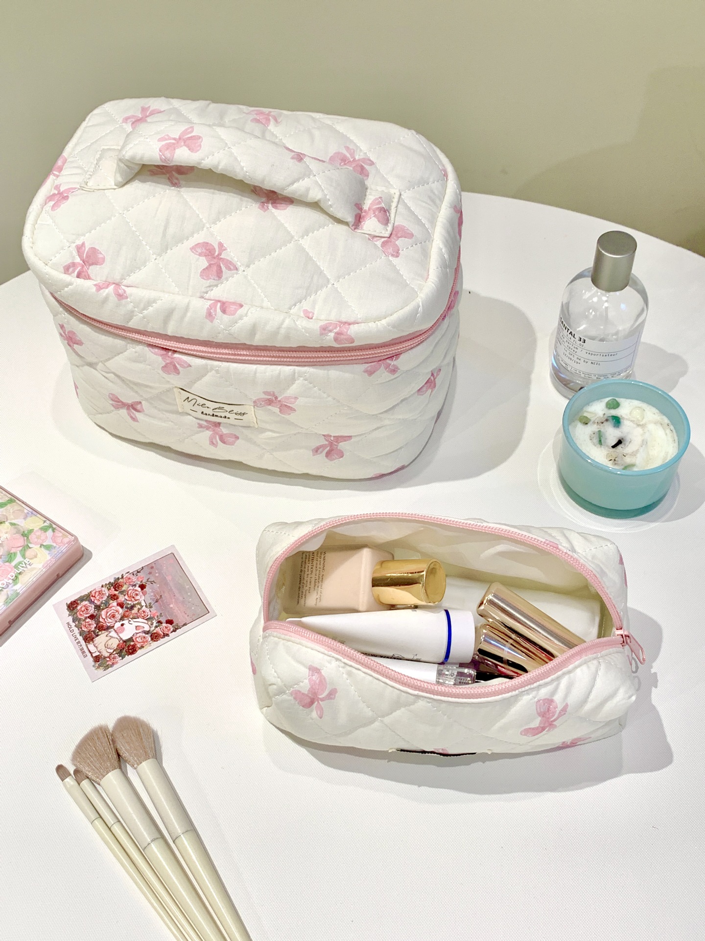 Small, Fresh, Cute Quilted White Bottom Bow Makeup Bag