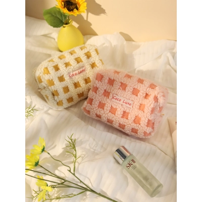 Waffle Lamb Plush Makeup Bag 02