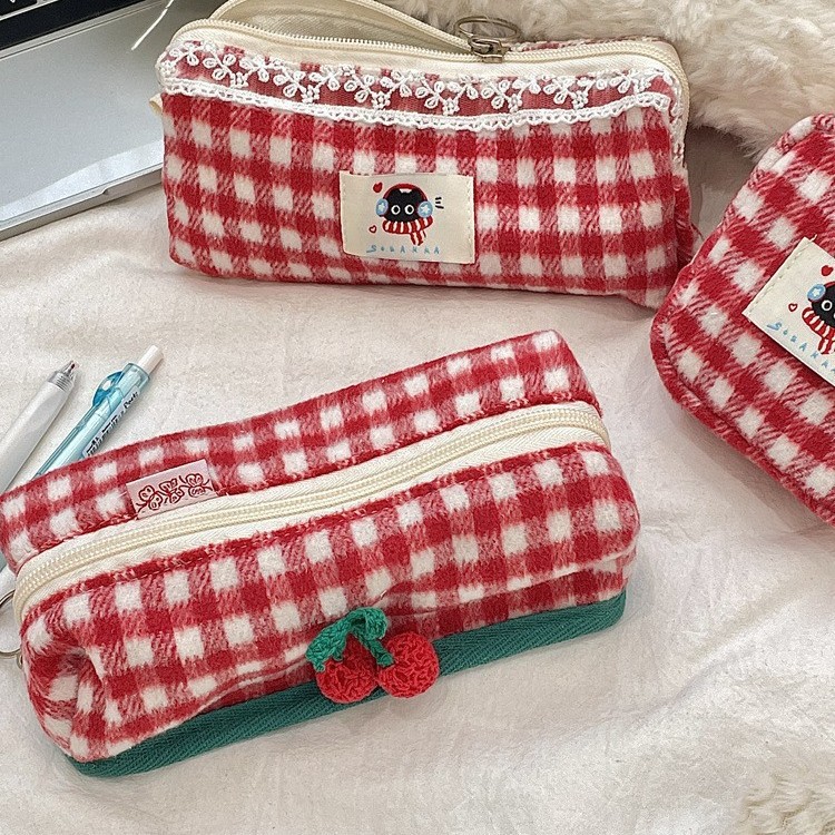 Woolen plaid storage makeup bag