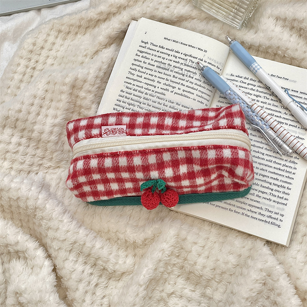 Woolen plaid storage makeup bag