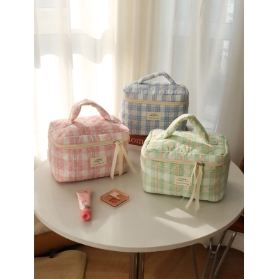 High appearance cute ribbon storage makeup bag 01