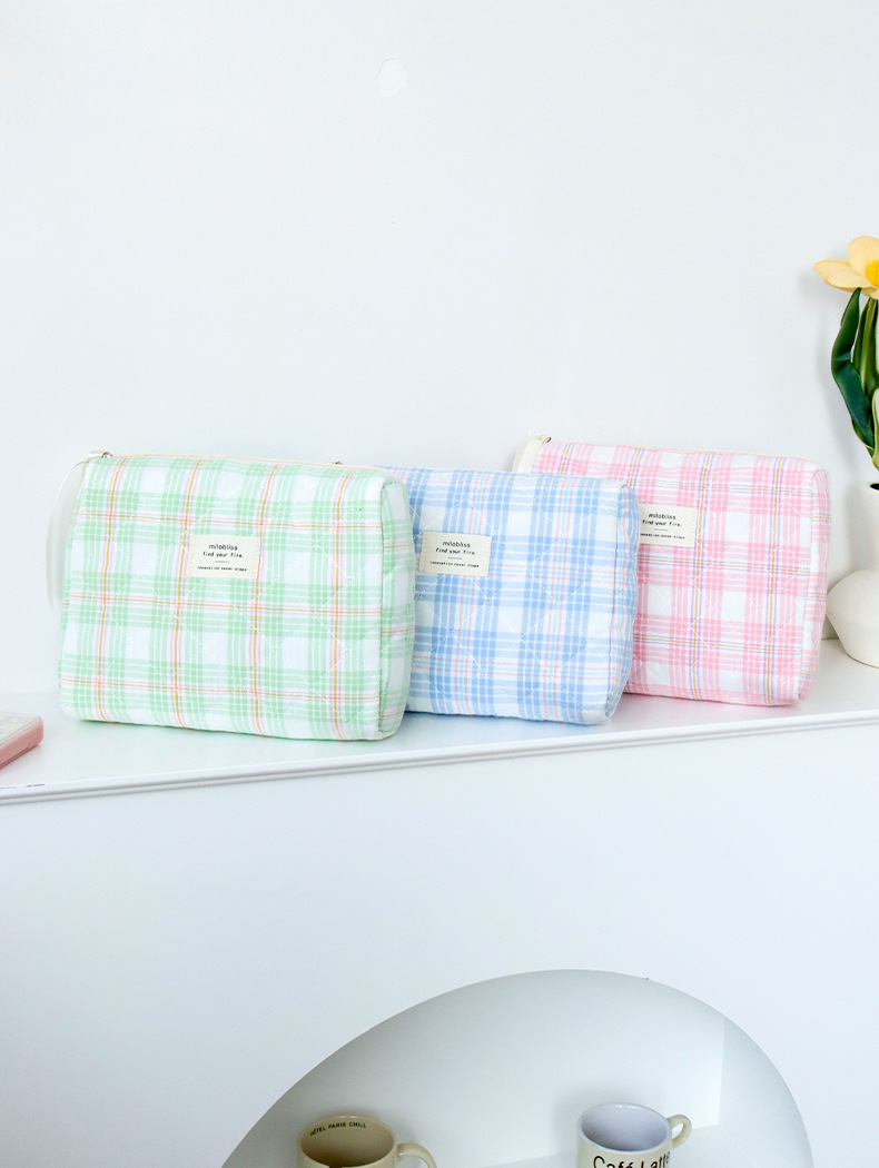 High appearance cute ribbon storage makeup bag