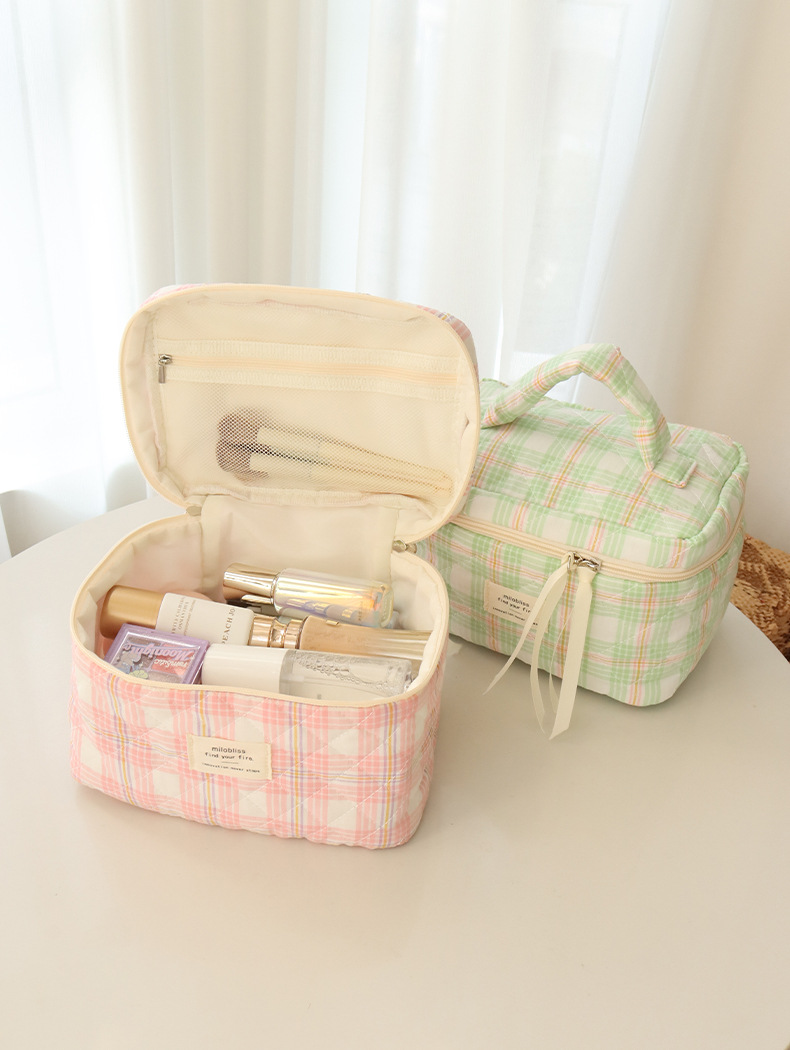 High appearance cute ribbon storage makeup bag
