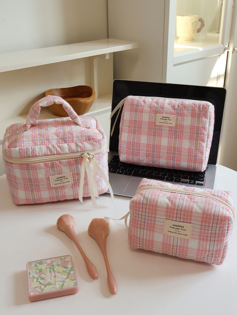 High appearance cute ribbon storage makeup bag