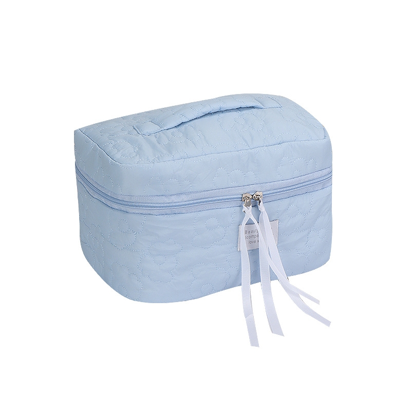 Quilted Fresh Cloud Pattern Makeup Bag
