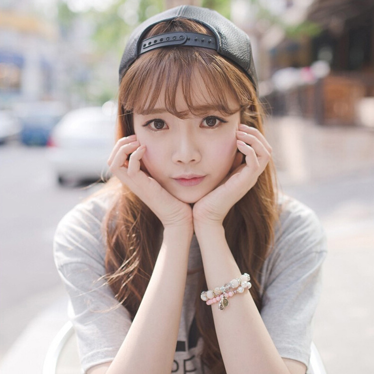  Air bangs, long curly hair, fashionable wig