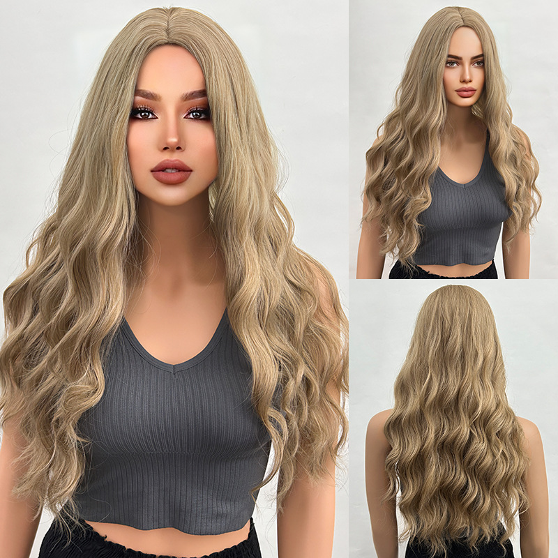 Long gold wavy wig with a natural appearance & gradual curling