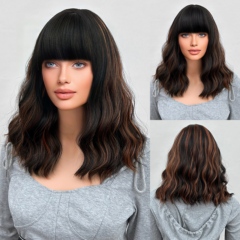 Short curly wig with bangs, loose curly hair