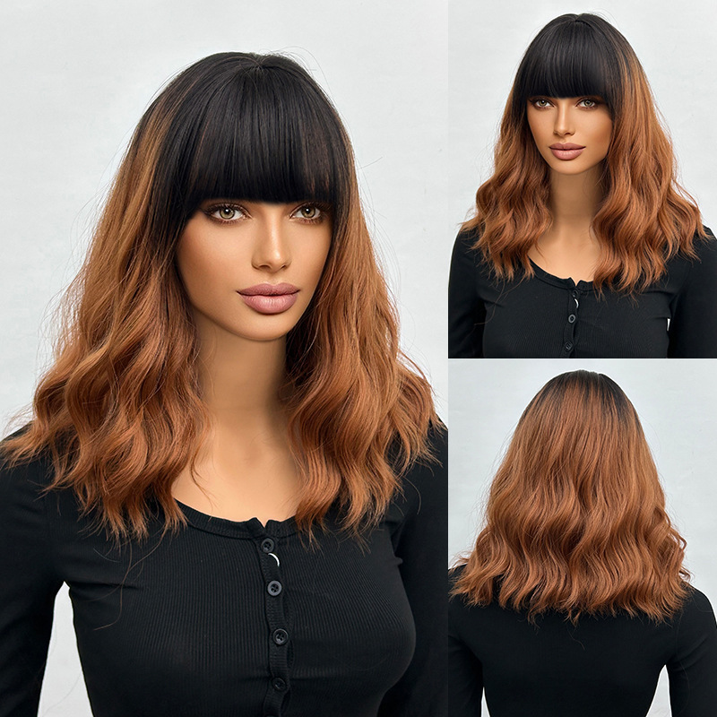 Short curly wig with bangs, loose curly hair