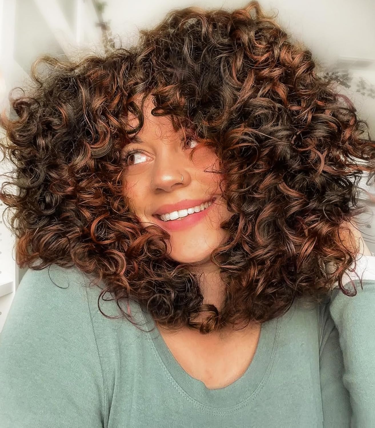 Wig full head naturally fluffy with loose bangs