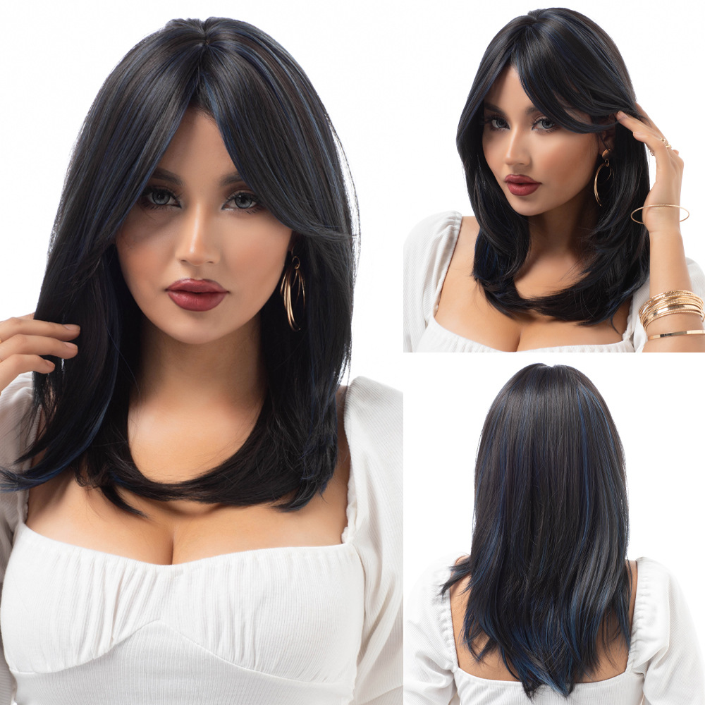 Layered wig with various short hair, collarbone, straight hair