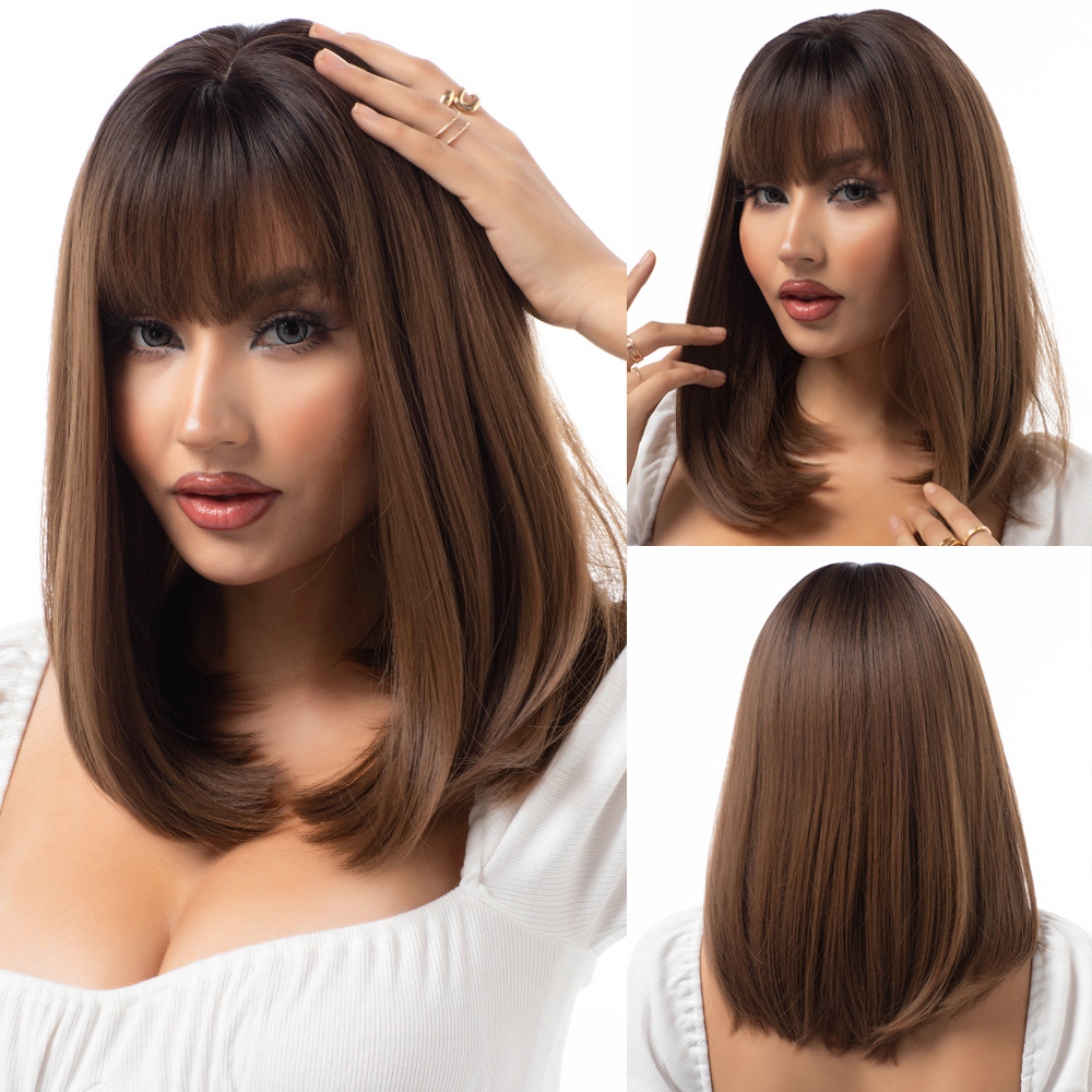 Layered wig with various short hair, collarbone, straight hair