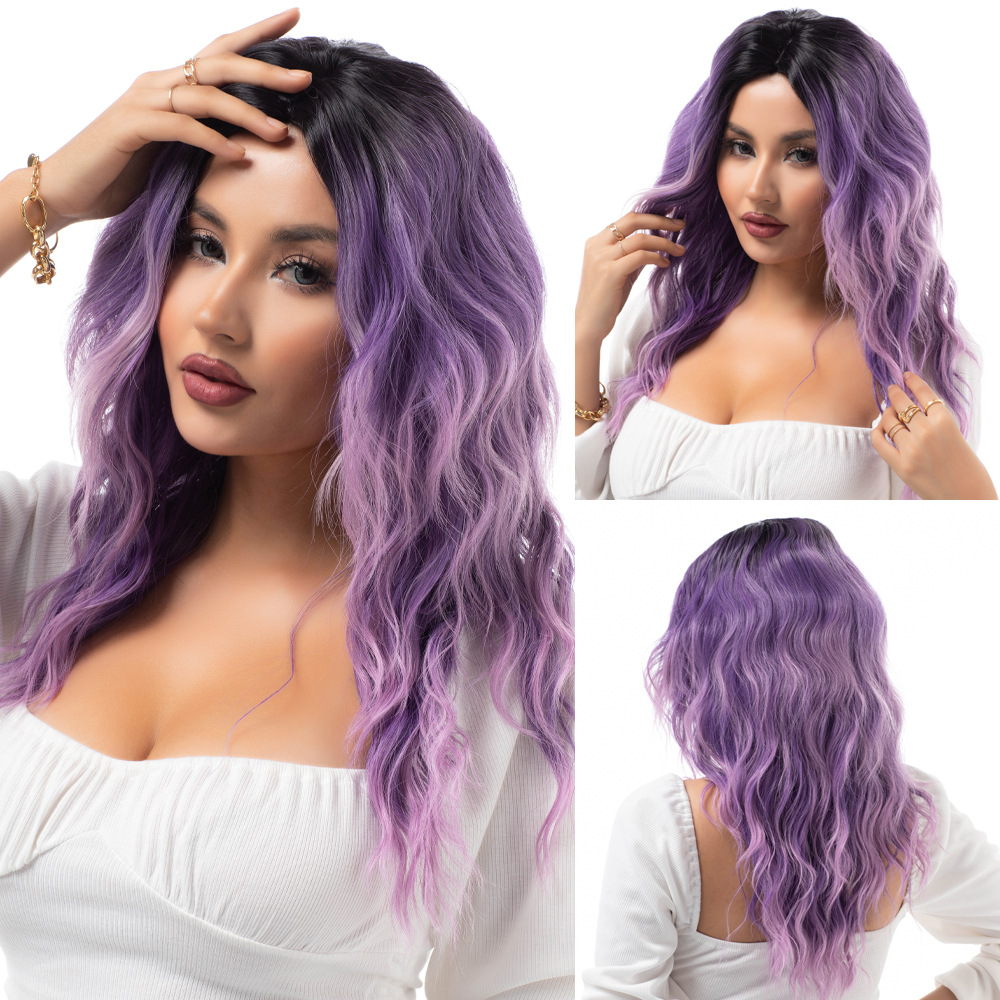 Multi colored wavy wig with natural appearance and gradual curling