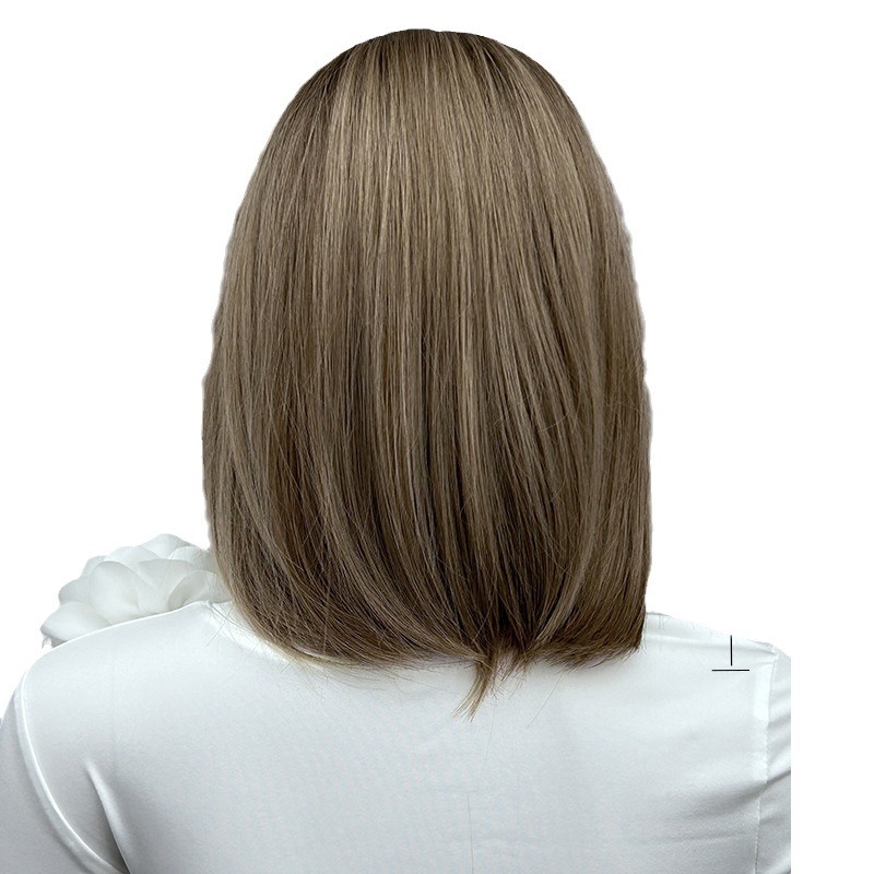 Short wig with two tone splicing, comfortable & versatile