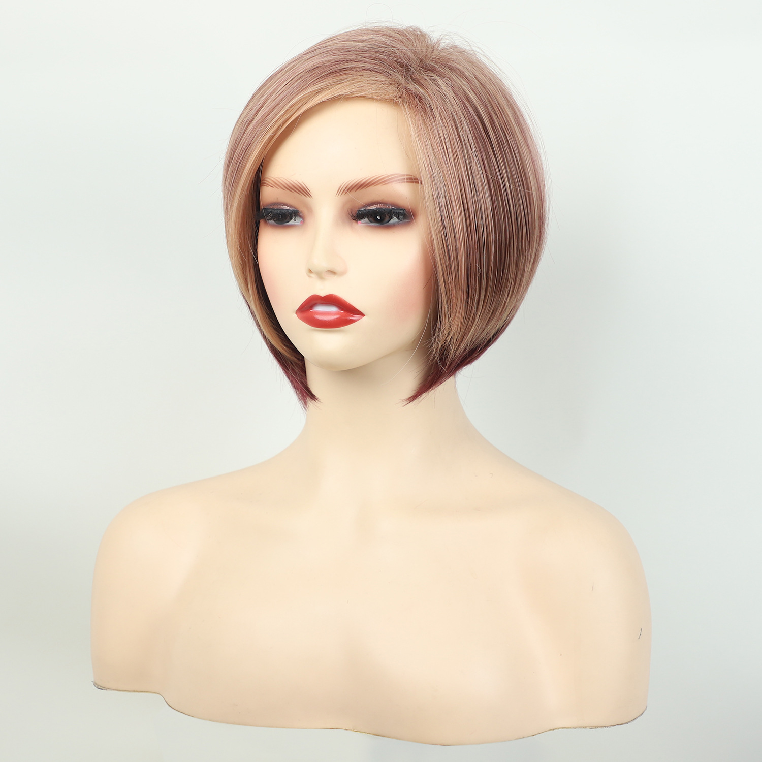 Wig bob with short and straight ends