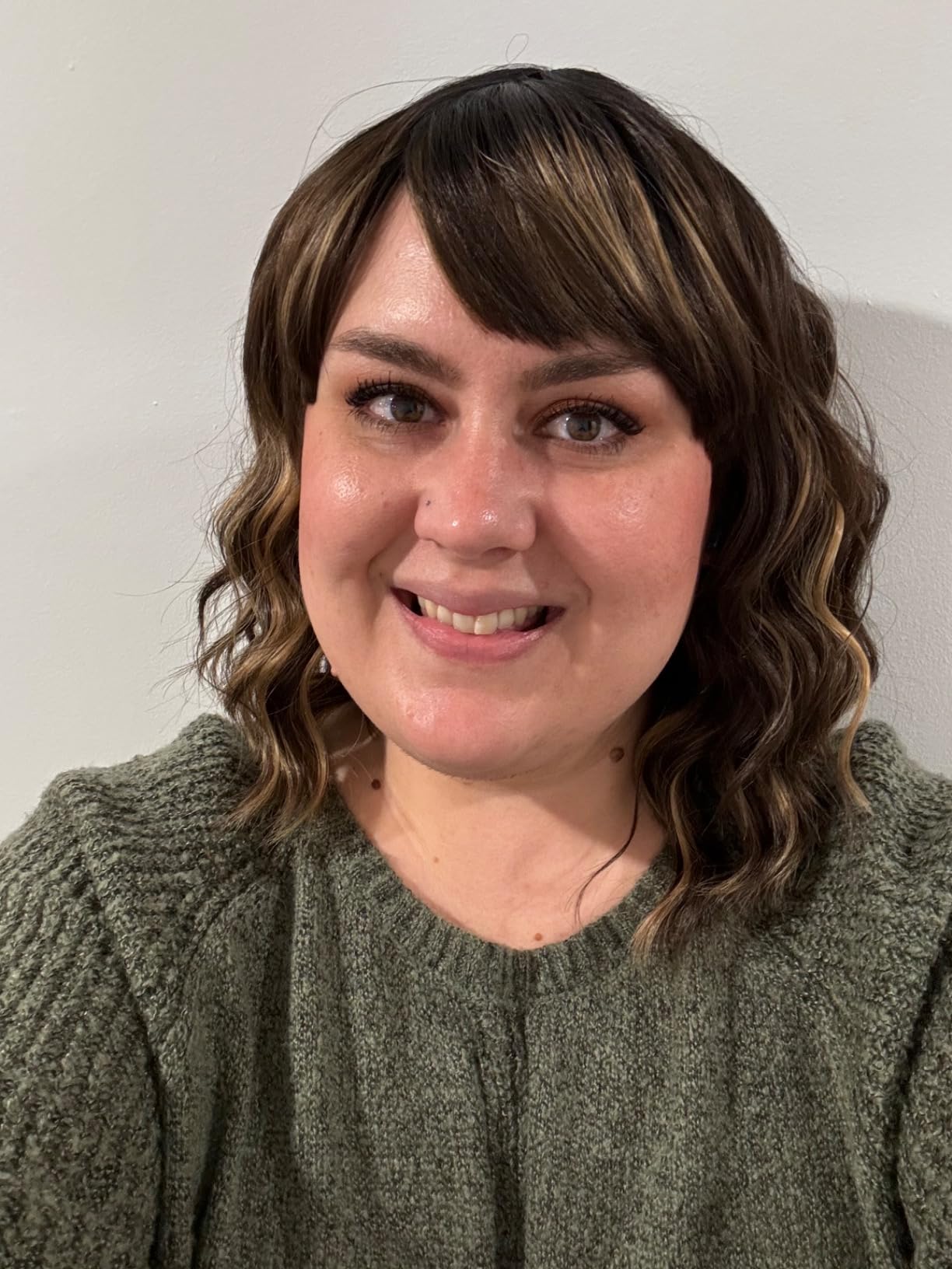 Short curly wig with bangs, loose curly hair review Aubbles