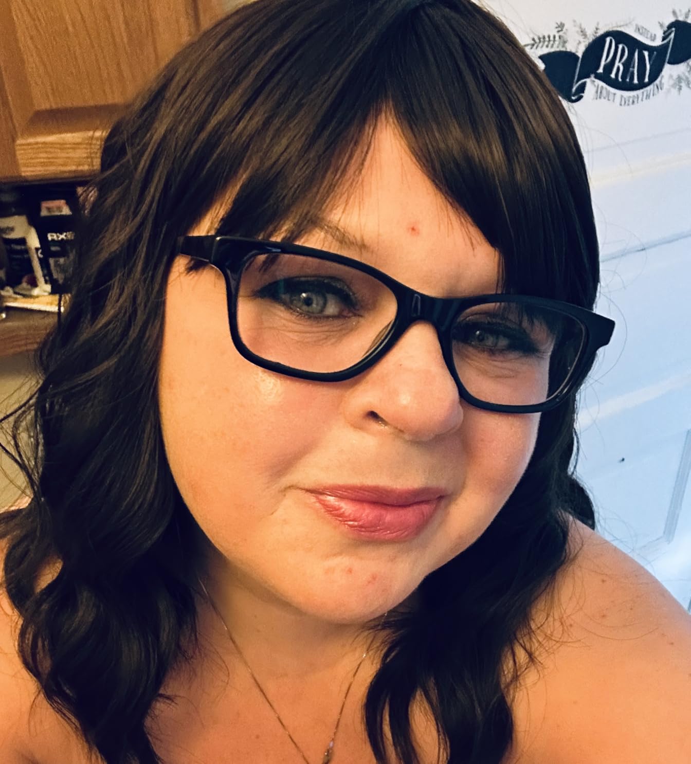 Long wave curly golden wig with bangs review Stacy Richmond 00