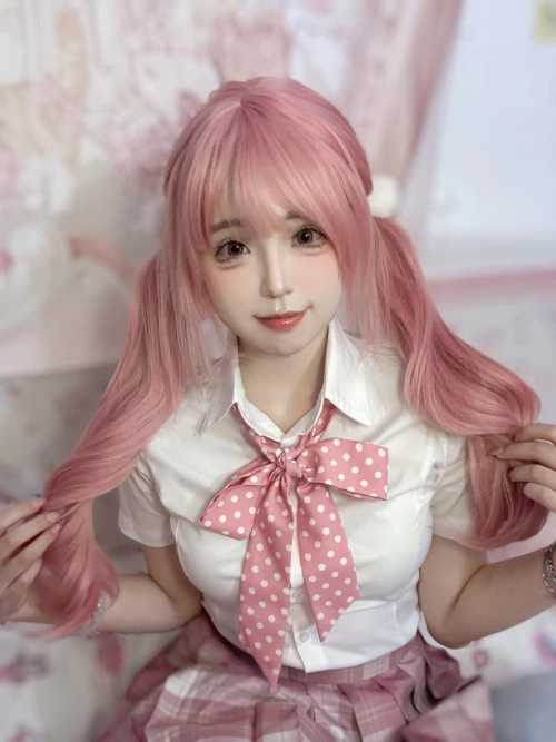 Pink orange energetic girl with long curly hair,wig review Sarah Johnson