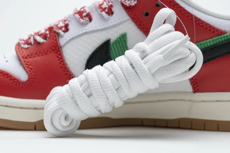 Reps StockX Shoes Frame Skate x Nike SB Dunk Low “Habibi Red White CT2550-600??