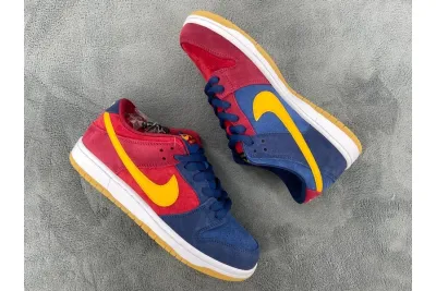  Nike SB Dunk Low Barcelona DJ0606-400 02
