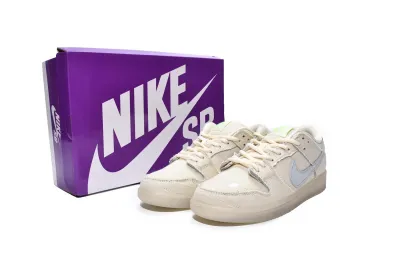  Nike SB Dunk Low Mummy DM0774-111 02
