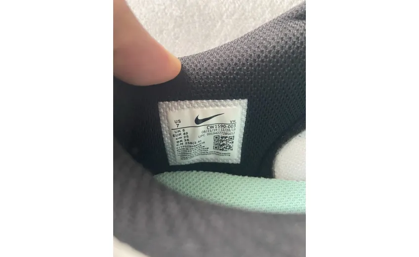 Reps StockX Shoes Nike Dunk SB Low Tiffany Black CW1590-003??