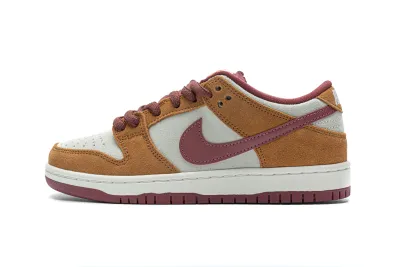  Nike SB Dunk Low Pro Dark Russet Cedar BQ6817-202 02