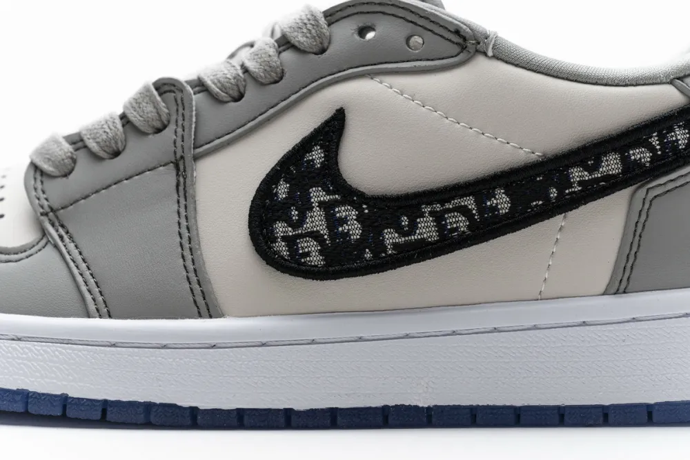 Jordan Low 1 dior
