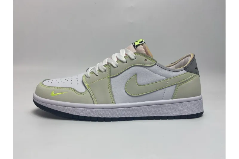 Jordan 1 Low Ghost Green