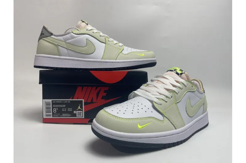 Air Jordan 1 Low Ghost Green