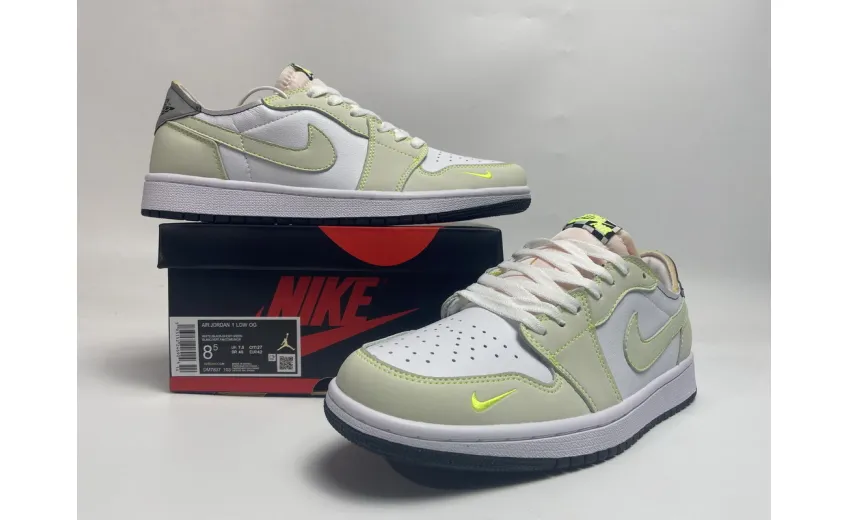Air Jordan 1 Low Ghost Green