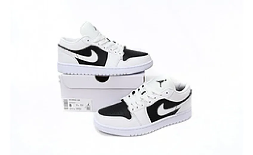 Air Jordan 1 Low Panda