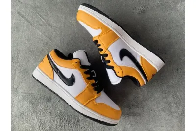  Air Jordan 1 Low Laser Orange CZ4776-107 02