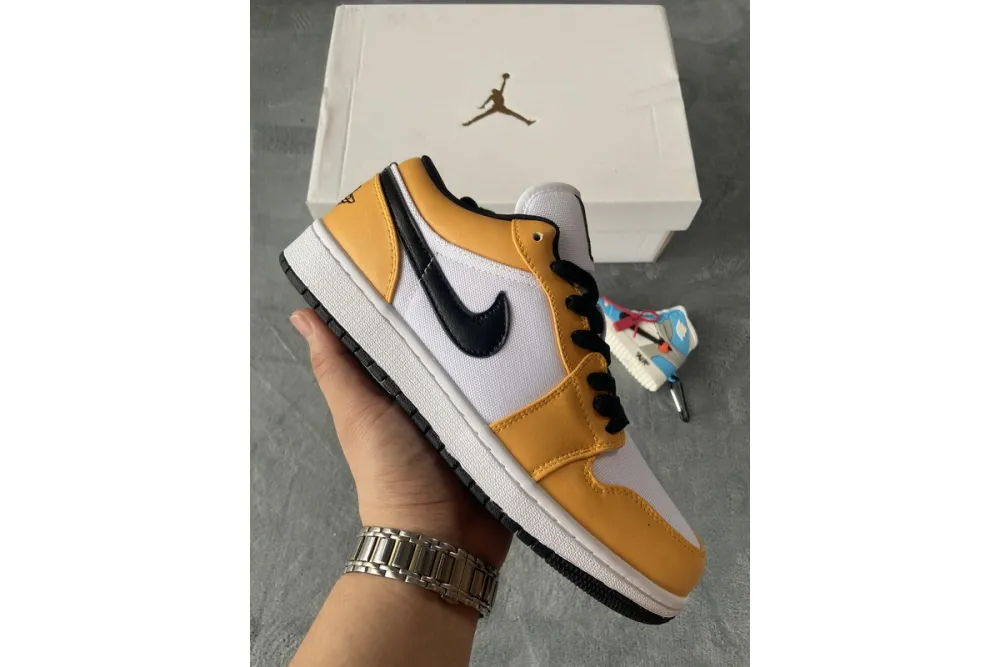 Reps StockX Shoes Air Jordan 1 Low Laser Orange CZ4776-107??