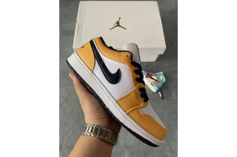 Reps StockX Shoes Air Jordan 1 Low Laser Orange CZ4776-107??