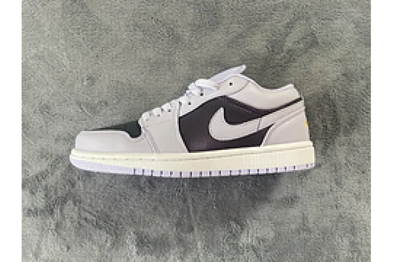 Jordan 1 Low Oxygen Purple 554723-505