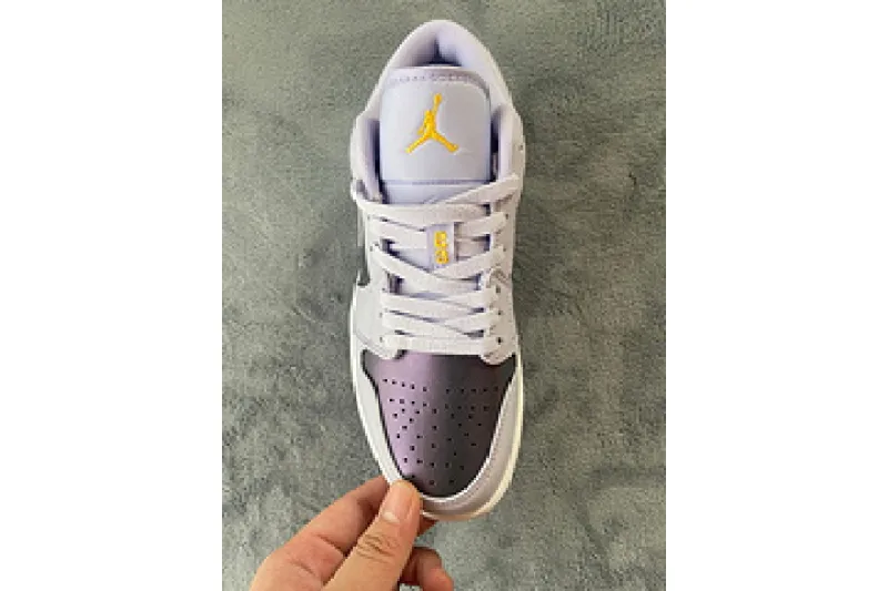 Jordan 1 Low Oxygen Purple 554723-505
