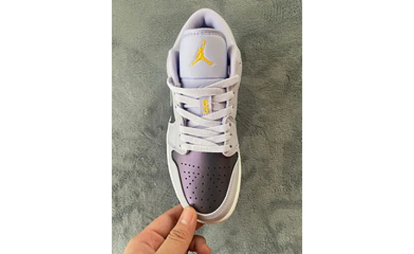 Jordan 1 Low Oxygen Purple 554723-505