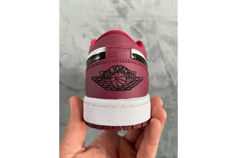 Reps StockX Shoes Air Jordan 1 Low Noble Red 553558-604??