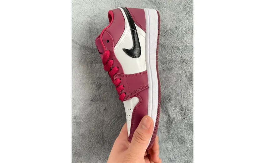 Reps StockX Shoes Air Jordan 1 Low Noble Red 553558-604??
