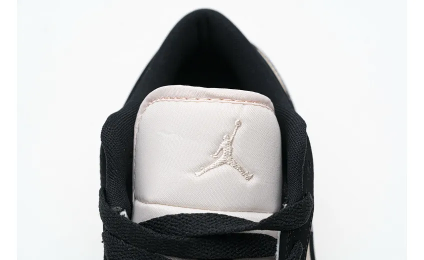 Reps StockX Shoes WMNS Air Jordan 1 Low “Black Guava Ice” DC0774-003??