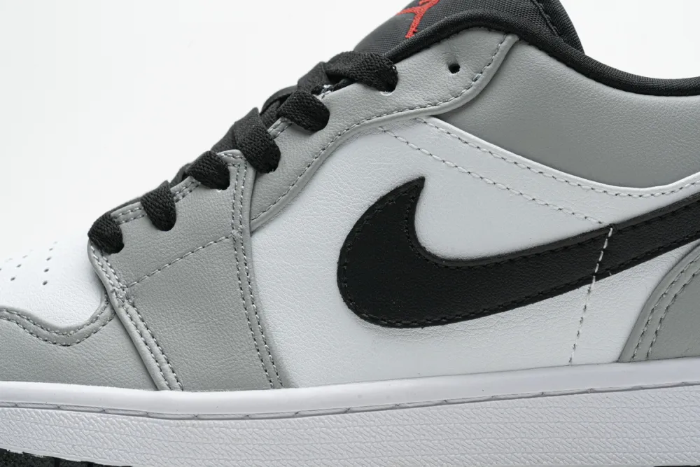 Jordan 1 Light Smoke Grey Low