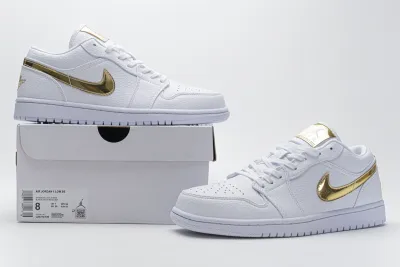  Air Jordan 1 Low White Metallic Gold CZ4776-100 01