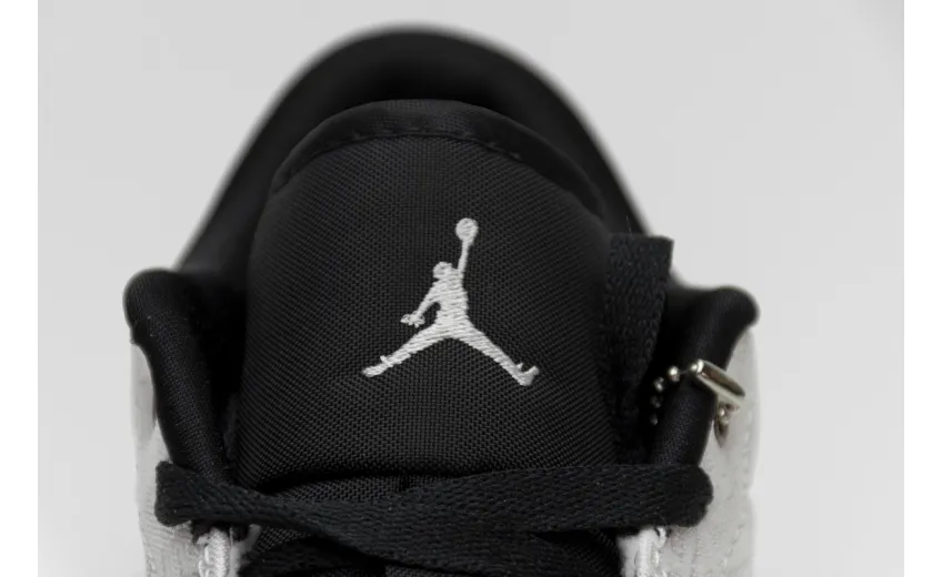 Reps StockX Shoes Edison Chen x Air Jordan 1 Low SE “Fearless” White CU2804-100??