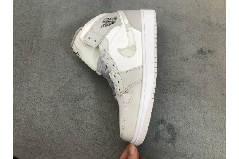 Reps StockX Shoes Air Jordan 1 Mid "White Camo" DC9035-100??