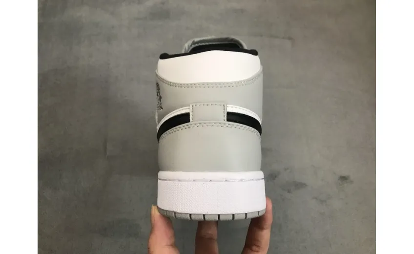 Reps StockX Shoes Air Jordan 1 Mid Light Smoke Grey 554724-092??