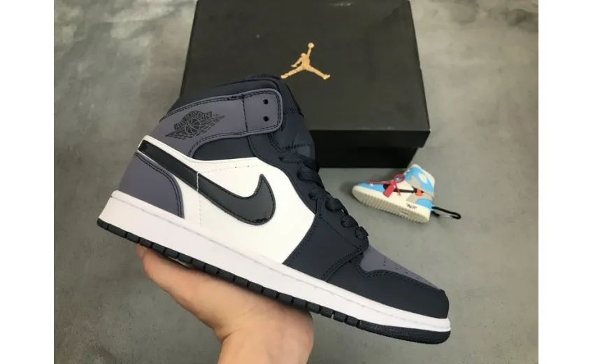 Reps StockX Shoes Air Jordan 1 Mid Sanded Purple 554724-445??
