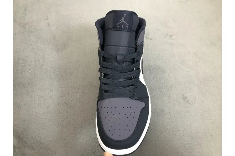 Reps StockX Shoes Air Jordan 1 Mid Sanded Purple 554724-445??