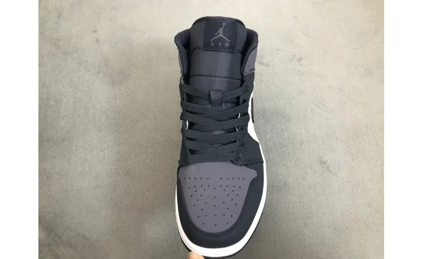 Reps StockX Shoes Air Jordan 1 Mid Sanded Purple 554724-445??